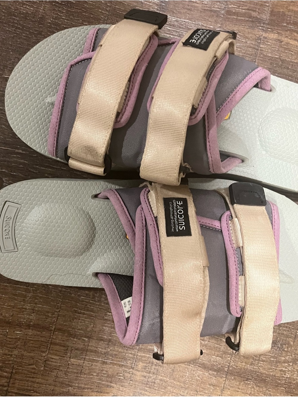 Suicoke Women's Vibram Sandals - Picture 4 of 5
